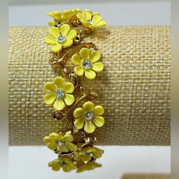 Vintage Signed Coro Yellow Daisy Flowers Rhinestone Dainty Bracelet Earring - Picture 6 of 14